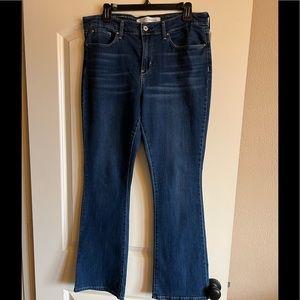 Women’s Signature Levi Strauss Mid-rise Bootcut Jeans Size 12